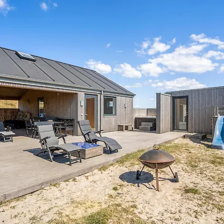 Holiday home 4 Bedroom Lovely In Hvide Sande *